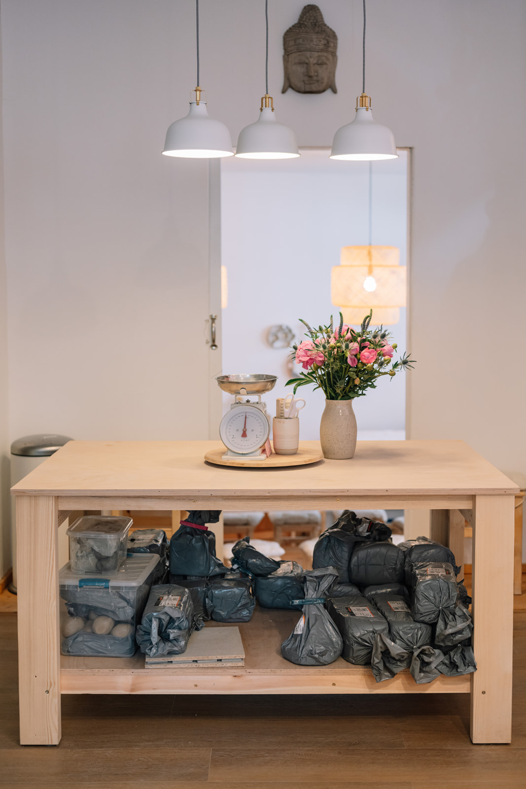 Töpfertempel Keramik Werkstatt in Stuttgart Süd für Töpferkurse an der Drehscheibe, kreative Events, Brennservice, Offene Werkstatt, After Work, und vieles mehr.